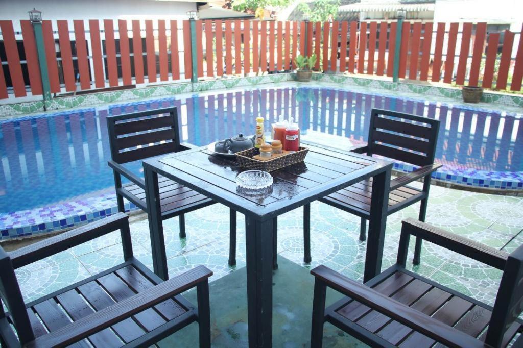 Vang Vieng Freedom Star'S Hotel Екстер'єр фото